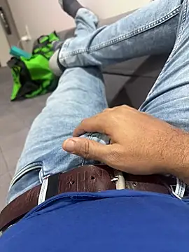 Snapshot of Nil_Talreja chatting on 01/25/25, 01:08 Nil Talreja online show from 01/25/25, 01:08