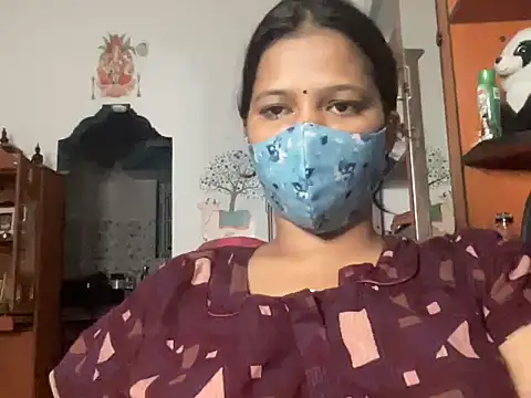 Tamil Sanjana  online show from 09/17/25, 11:28