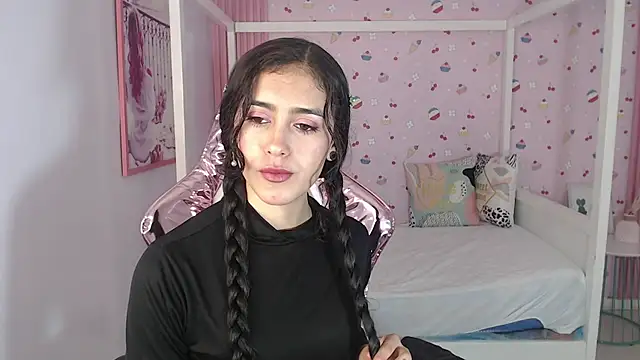 Snapshot of honey_torres_sub chatting on 12/29/24, 01:17 honey torres sub online show from 12/29/24, 01:17