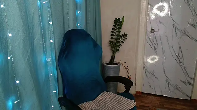 Snapshot of u_mistress_Anna chatting on 01/23/25, 01:45 u mistress Anna online show from 01/23/25, 01:45