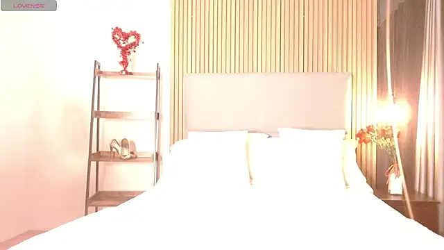 Sienna Blake  online show from 10/10/25, 08:52