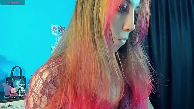 Snapshot of _Mindy_ chatting on 09/18/25, 02:57  Mindy  online show from 09/18/25, 02:57