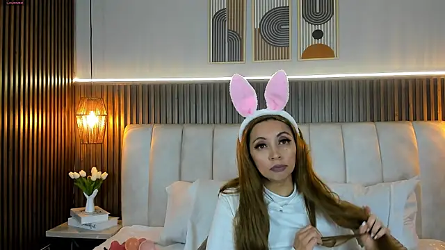 PerlaPreciosa online show from 04/08/26, 04:01