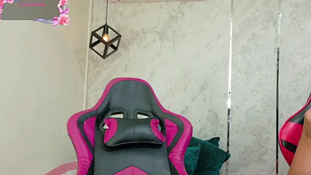 dani-lue online show from 04/04/26, 02:47