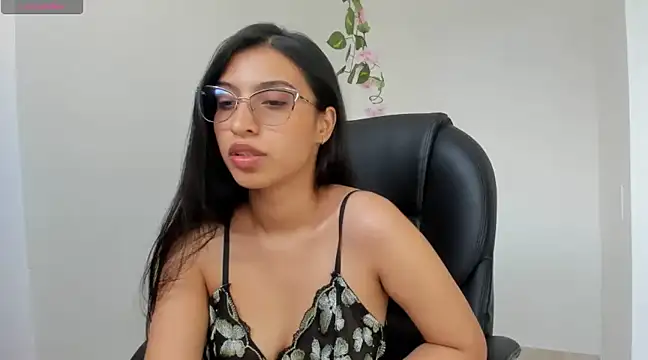 Ninna--1 online show from 02/13/25, 03:24