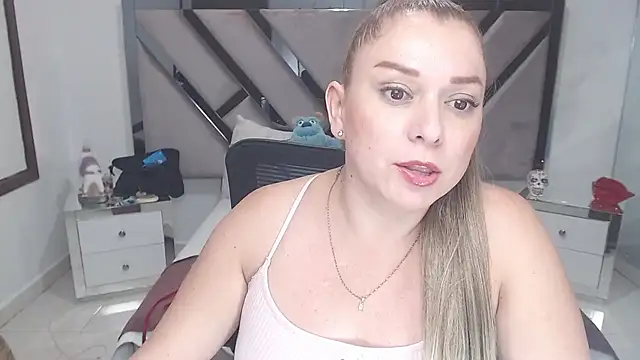 natalia5560 online show from 03/11/25, 05:57