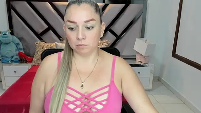 natalia5560 online show from 09/09/25, 12:37