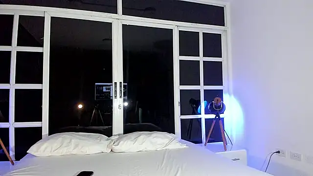 loladupont online show from 07/27/26, 03:13