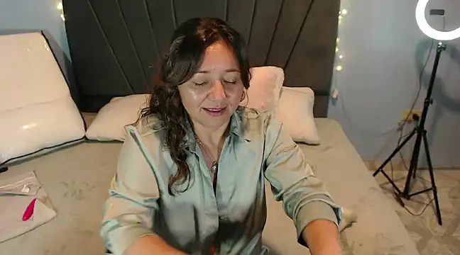 AngelRouss online show from 01/19/25, 07:15