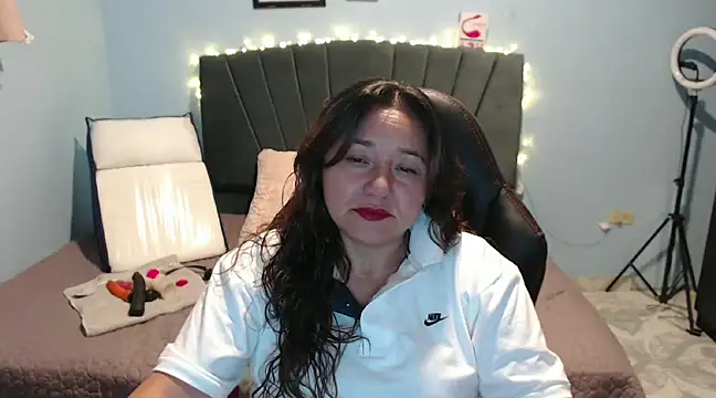 AngelRouss online show from 02/01/25, 01:23