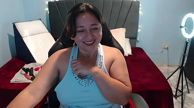 AngelRouss online show from 02/10/25, 01:55