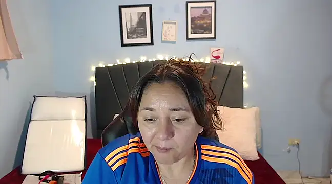 AngelRouss online show from 02/12/25, 02:10