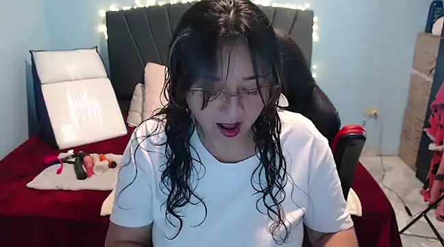 AngelRouss online show from 02/21/25, 03:32