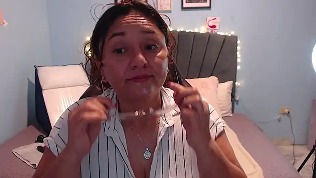 AngelRouss online show from 03/01/25, 05:38