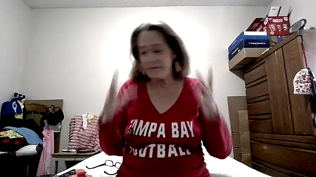 Snapshot of Keywest_Kate chatting on 10/20/25, 07:36 Keywest Kate online show from 10/20/25, 07:36