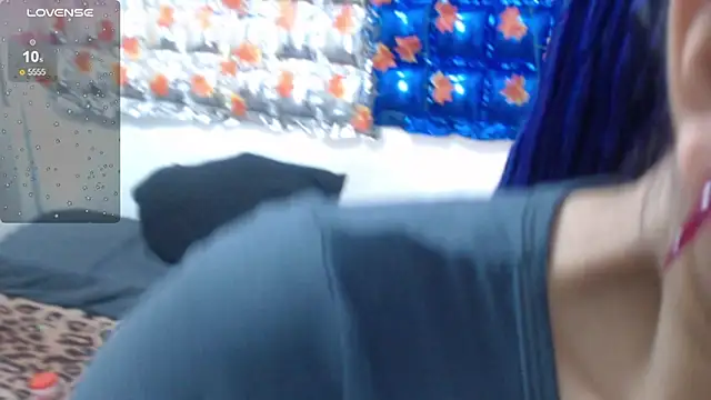 thaly funn online show from 02/18/25, 08:03