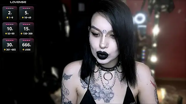 Snapshot of alexx_succubus chatting on 04/02/26, 11:13 alexx succubus online show from 04/02/26, 11:13
