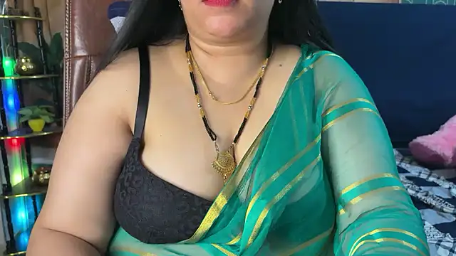 FlatVincy4 online show from 04/03/26, 04:16