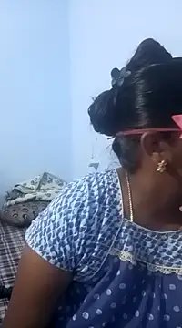 Snapshot of telugu_indhu_0001 chatting on 02/25/25, 01:28 telugu indhu 0001 online show from 02/25/25, 01:28