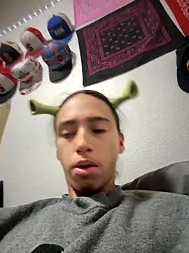 qbaby96 online show from 10/31/25, 04:19