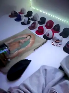 qbaby96 online show from 12/13/25, 07:53