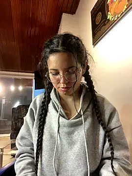 Rosita forever  online show from 11/08/25, 02:39