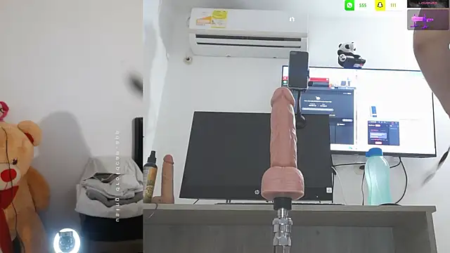 Snapshot of mariana_1_ chatting on 03/02/25, 05:23 mariana 1 online show from 03/02/25, 05:23