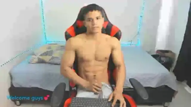 oliver thompsson7 online show from 11/08/25, 02:06