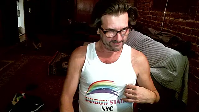 Johnny Bottoms online show from 12/20/25, 03:13