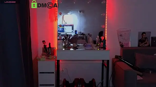 MoranaMissGod online show from 11/18/25, 11:37