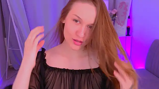 Hina  Derry online show from 04/15/26, 06:20