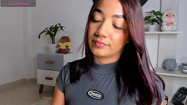 martina roldam online show from 01/07/25, 01:06