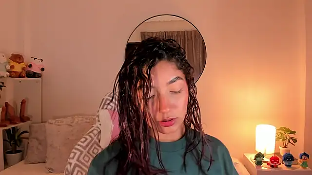 martina roldam online show from 03/18/25, 12:38