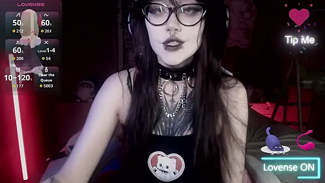 chloe crystall killer online show from 09/12/25, 10:21