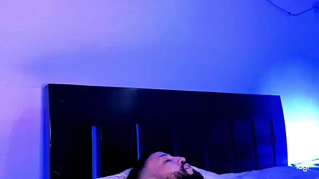 Snapshot of BradLeon_ chatting on 03/22/25, 03:52 BradLeon  online show from 03/22/25, 03:52