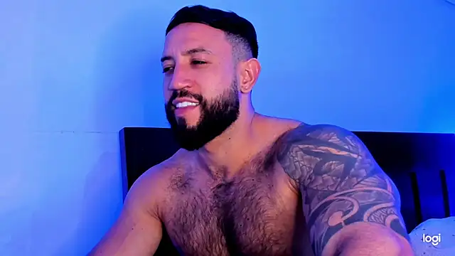 Snapshot of BradLeon_ chatting on 03/23/25, 06:05 BradLeon  online show from 03/23/25, 06:05