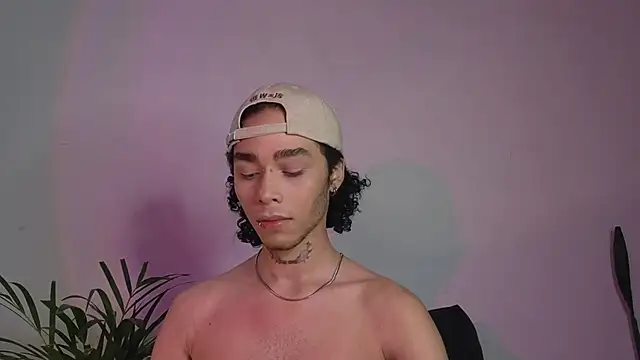 seven7xis online show from 12/25/24, 08:07