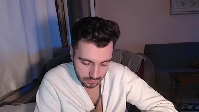 handsomeee04 online show from 11/04/25, 09:03