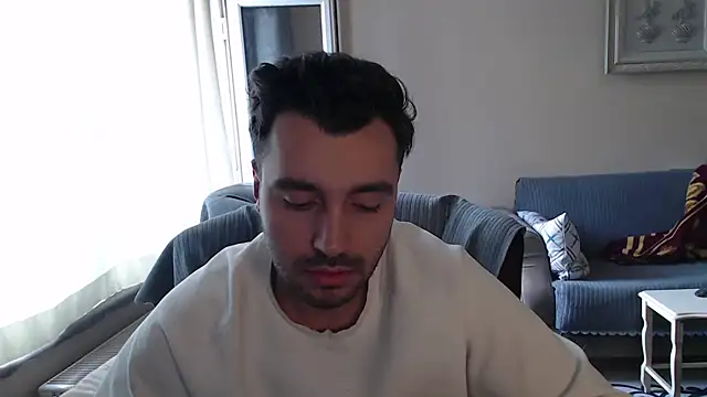 handsomeee04 online show from 11/08/25, 01:22