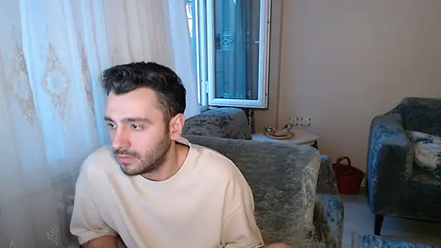 handsomeee04 online show from 05/15/26, 11:56