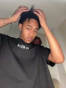 Boy cock18 online show from 06/07/26, 10:13