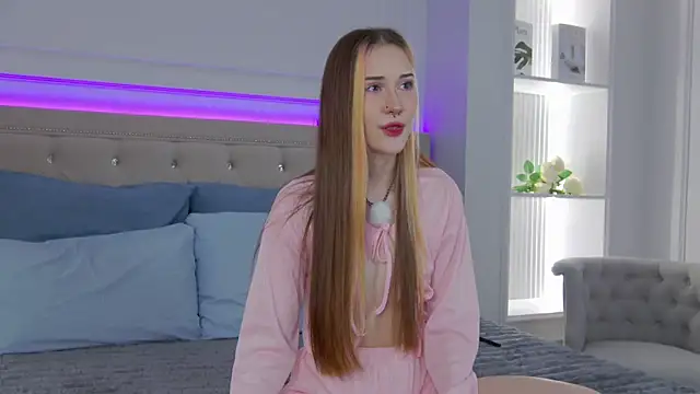 SashaMeow online show from 04/19/26, 04:39