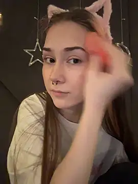 Snapshot of SashaMeow chatting on 04/27/26, 04:27 SashaMeow online show from 04/27/26, 04:27