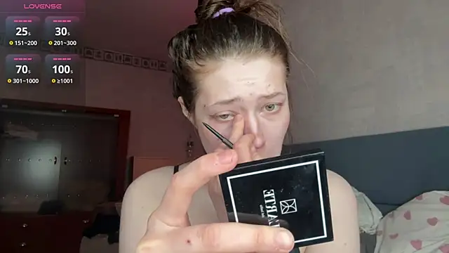 eva varnerr online show from 04/03/26, 09:13