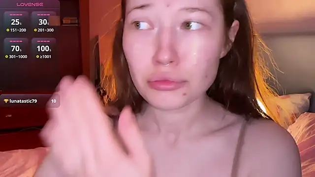 Snapshot of eva_varnerr chatting on 07/09/26, 12:58 eva varnerr online show from 07/09/26, 12:58