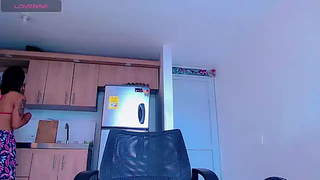 michell play1  online show from 02/10/25, 07:07