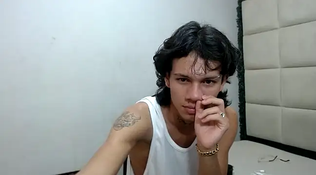 andy dan18 online show from 12/28/24, 01:17