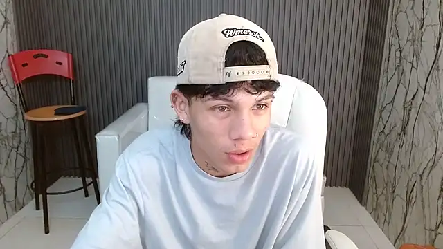 andy dan18 online show from 10/23/25, 03:44