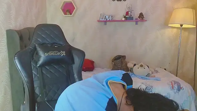 andy dan18 online show from 11/11/25, 04:07