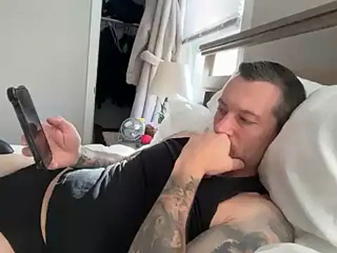 moon-boy online show from 11/06/25, 06:09